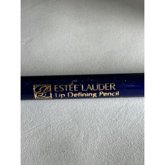 NEW Estee Lauder Lip Defining Pencil; Apple Cordial - Picture 2 of 3